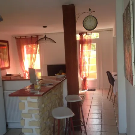 Parc Parking Apartment *